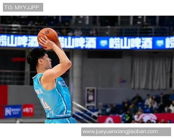 CBA青岛对阵同曦精彩直播全程回顾与赛后分析